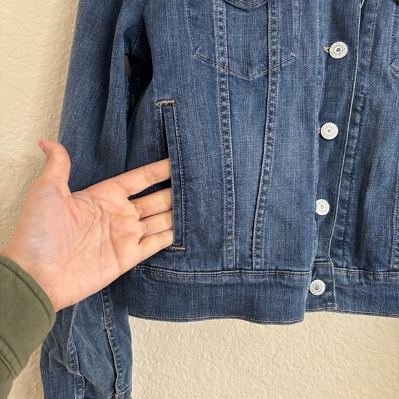 Levi's Blue Denim Jacket with Pink Accents - Picture 6 of 8